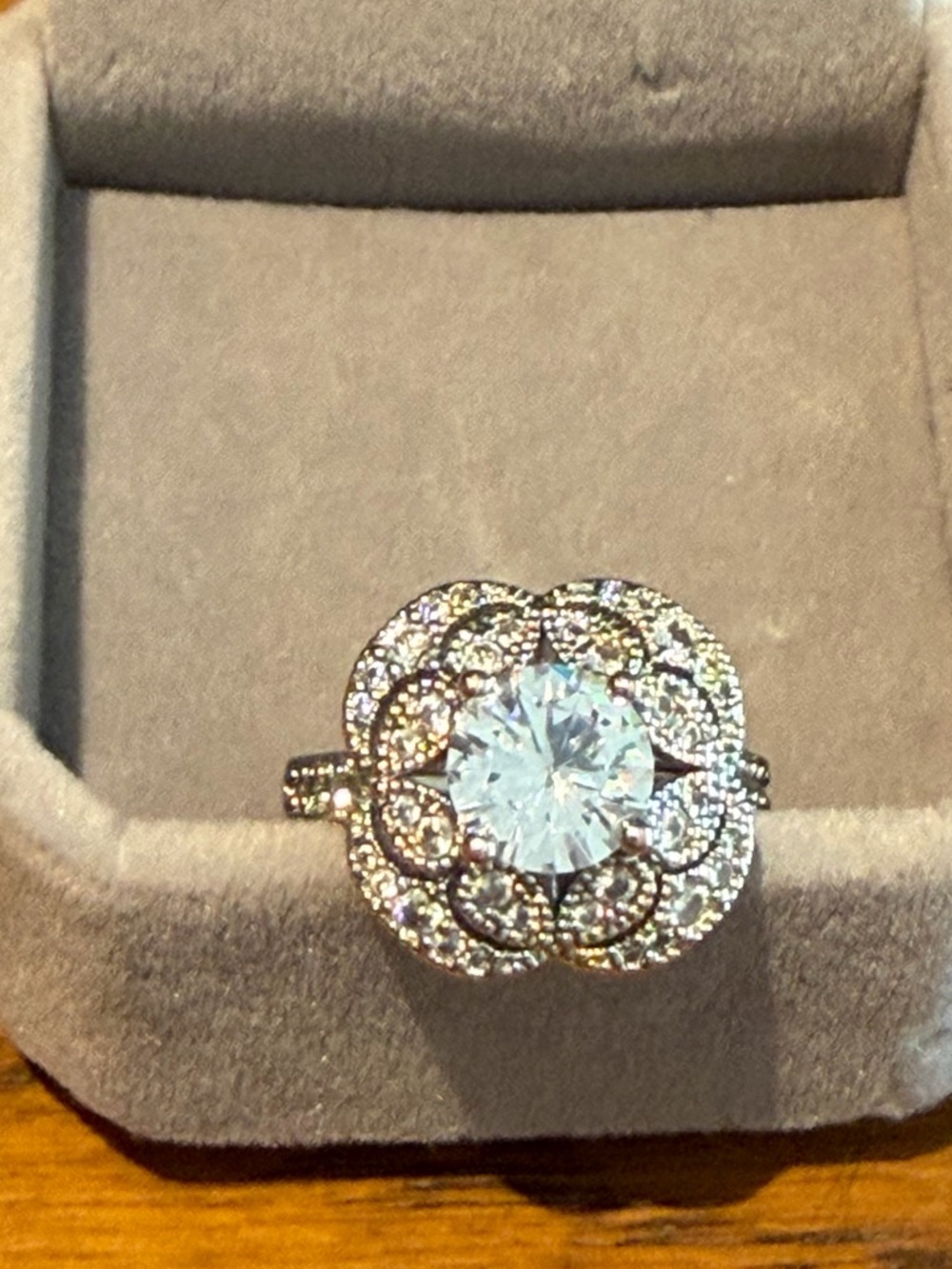 Vintage-Inspired Silver Floral Halo Ring with Clear Stone size 6